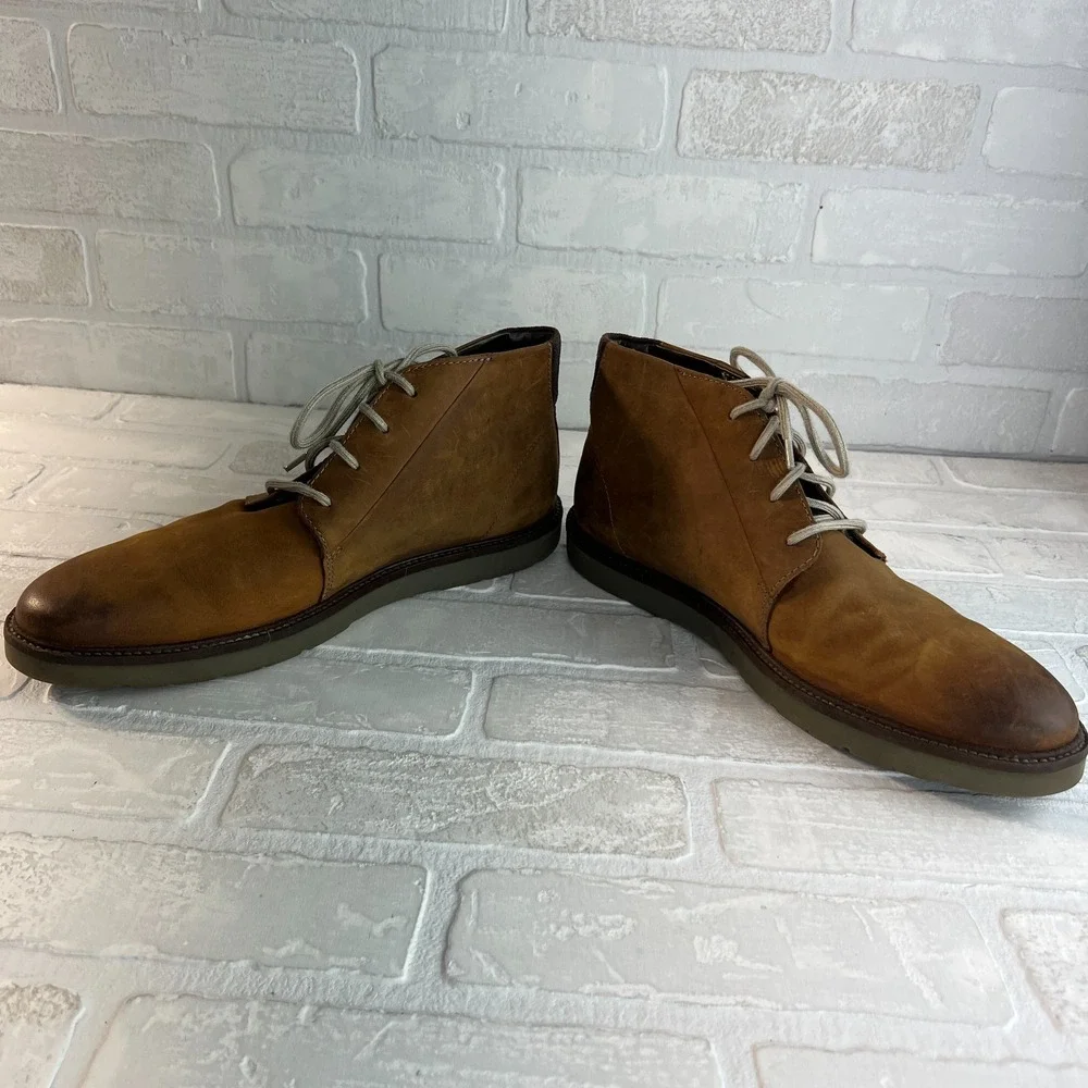 Clarks Grandin Mid Chukka Boots Men 10 Brown Leather Dress Casual Lace Up Preppy